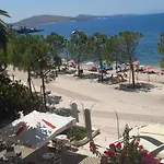 Exotic In Apartment Sarandë