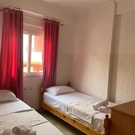 Apartment Exotic In Sarandë
